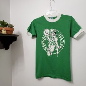 Vintage Boston Celtics T-Shirt Size Small